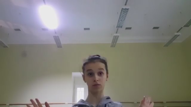 Maria Khoreva How to Ballet Bun 07